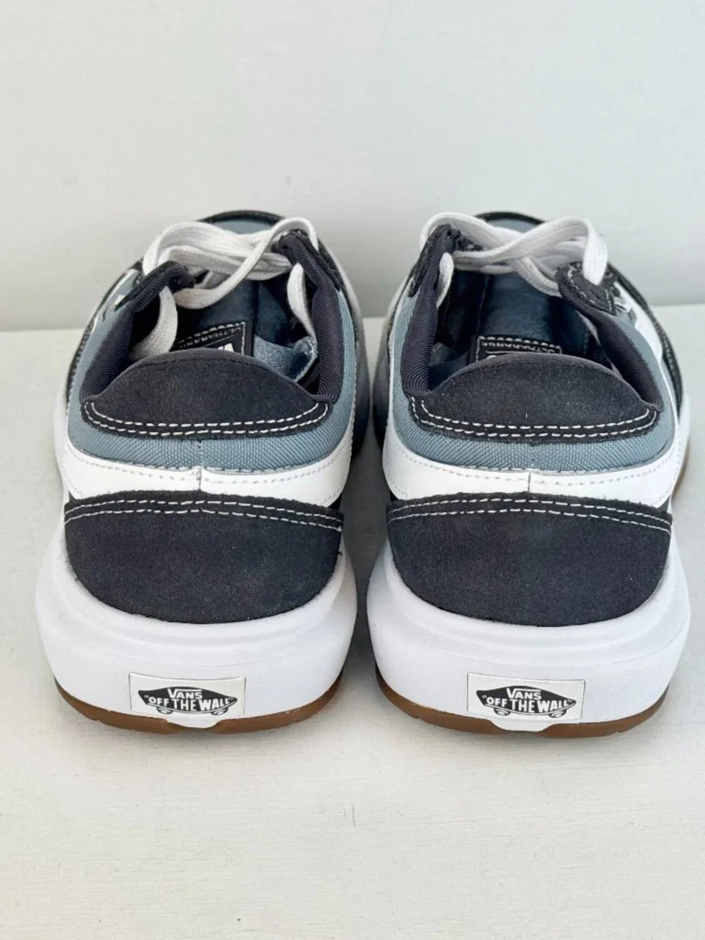 Men's 10 - VANS MTE Ultrarange 2.0 SE Sneaker - Nine Iron